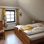 Martens - Paul Apartman Wieck